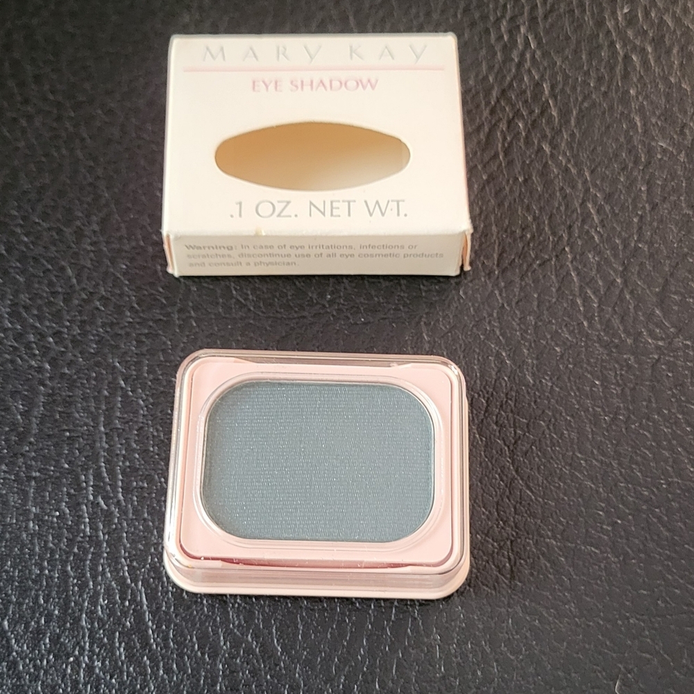 NIB Vintage Mary Kay Eye Shadow Color: Misty Pine 0002 .1 oz Apply Wet or Dry
